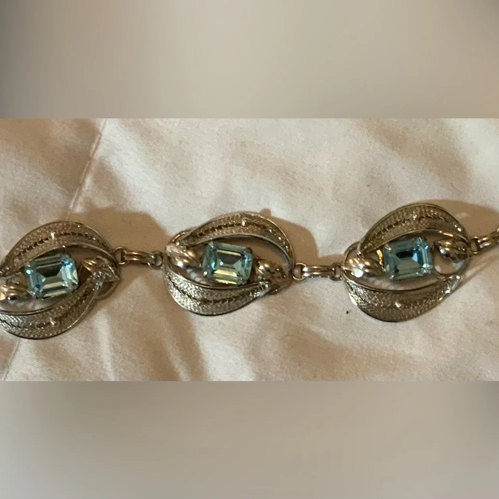Van Dell Vintage Sterling Silver & Blue Topaz Bracelet – 7" - Picture 4 of 5